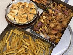 -老东镇啤酒屋海鲜加工·蒸汽海鲜·海鲜烧烤(台东店)