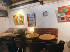 大堂-脚下咖啡·CHILL酒馆(灵光东巷店)