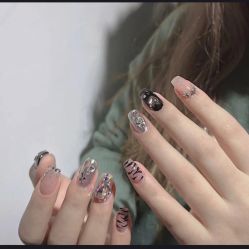 -1T·1M 日式美甲美睫