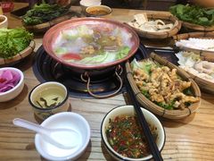 -阿婆情腊排骨火锅(金虹路店)