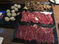 吊龙伴-幸运牛汕头小黄牛牛肉火锅(梅林店)