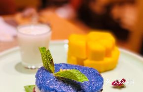 Mango Rainbow Sticky Rice