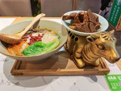 -百春原湖南牛肉粉(百联世纪店)