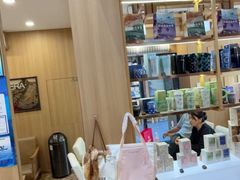 -霸王茶姬(南强街店)
