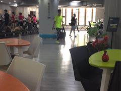 -立峰超越健身中心(先天下店)