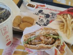 -麦当劳(长江西路得来速店)
