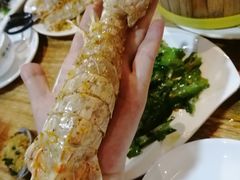 -三亚新鸿港水果一级批发市场