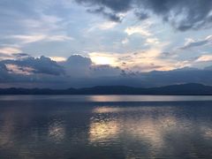 -湖景渔湾