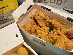 -BHC炸鸡(明洞总店)