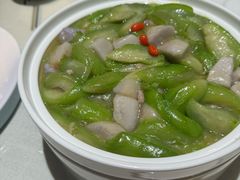丝瓜芋头煲-小时候2013(瀚新店)