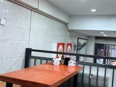 -莱莱小笼·乔艾
