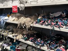 -观澜湖新城运动奥莱区