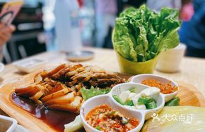 Korean Wrap Meat with Pork Trotter