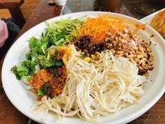 鸡丝凉米线-阿鹏故事云南野生菌火锅(人民路店)