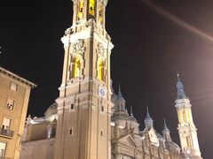-皮拉尔圣母圣殿主教座堂