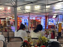 -刘姐啤酒鱼民族演艺餐厅(西街总店)