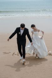 -莫兰迪婚纱摄影
