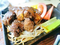 铁锄牛排-穹六人间 people 6(岳阳路店)
