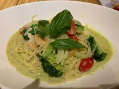 鲜虾西兰花罗勒忌廉汁意粉-Ufufu cafe(天神巷店)