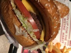 -The Habit Burger Grill 哈比特汉堡(复兴soho店)