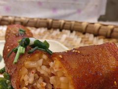 -爆炸头阿姨小四川正宗川味小吃(无任何分店)