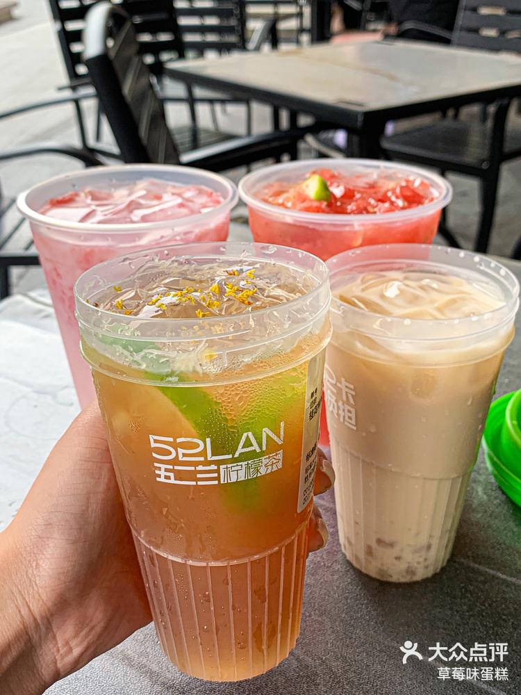 夏天当然要喝西瓜味的奶茶