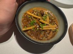 沙蒜烧豆面-荣轩(新荣记环球金融中心店)