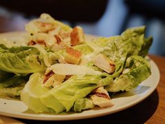 经典凯撒鸡肉沙拉-造精酿餐厅