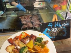 -大中华希尔顿酒店-念自助餐·嗨啤·小龙虾