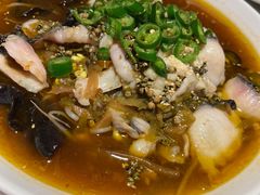 -巴特餐饮6加1音乐餐吧·新疆菜