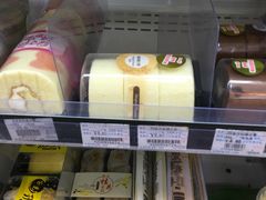 -全家便利店(新闸路二店)