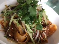 凉皮拌牛肉-旺顺阁鱼头泡饼(小红门店)