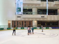 冰纷万象滑冰场-冰纷万象滑冰场(二七万象城店)