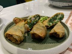 特色香煎腐皮卷-赏点粤式点心(广州塔店)