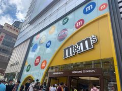 -m豆巧克力世界(上海世茂广场店)