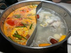 -椰子湾·海南火锅·糟粕醋·椰子鸡(正大广场店)