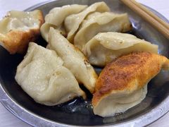 -黄阿姨锅贴大王(万航渡路店)