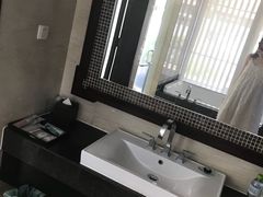 -三亚亚龙湾雅高铂尔曼别墅度假酒店