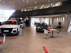 -深圳锦龙奥迪4S店(前海店)