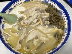 招牌黄鱼面-明呈黄鱼面馆(斜土路店)