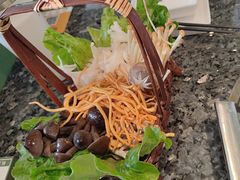-一席地·本地鸡窝·杭帮鸡火锅(萧山银隆百货店)