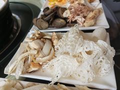 -野菌皇海景野生菌火锅(滨海大道店)