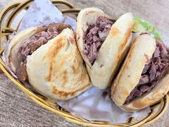 -闫家驴肉火烧(五四店)