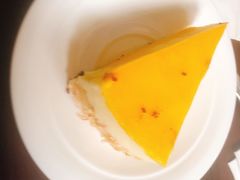 芒果椰汁蛋糕-东海咖啡馆