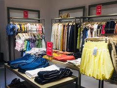 -URBAN REVIVO(北京斯普瑞斯奥特莱斯店)