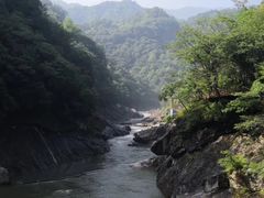 -燕子河大峡谷天坑仙境