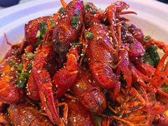 -肥肥虾庄·金牌油焖大虾(首义路店)