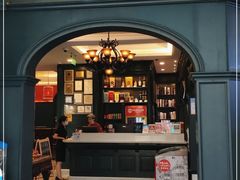 门面-高第街56号港式餐厅·精选(世茂广场宽厚里大明湖店)