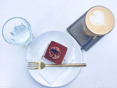 -UNI UNI(环亚凯瑟琳店)