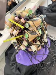 -丁和李朴美发沙龙